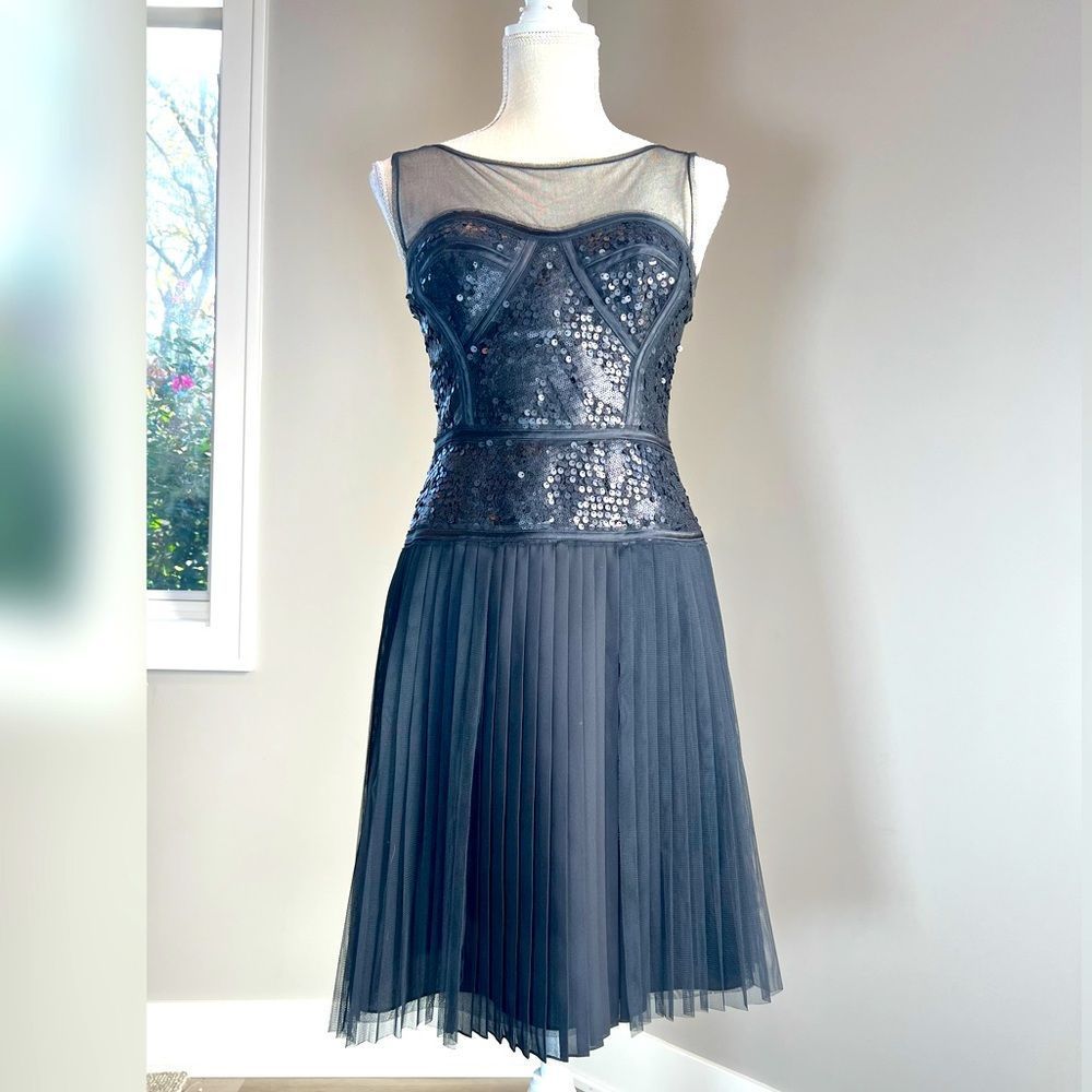 Black Tulle Cocktail Formal Party Dress BCBGMaxazria - Picture 3 of 8